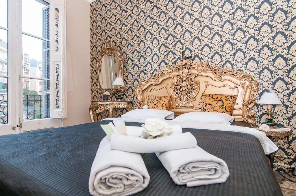 バルセロナ Casa Trianon Bed & Breakfast エクステリア 写真